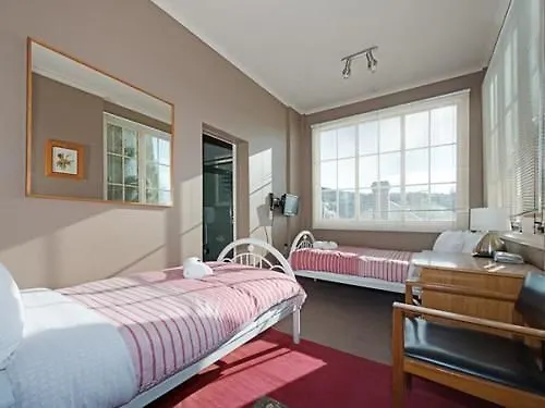 Edinburgh Gallery Bed&Breakfast Hobart Frühstückspension