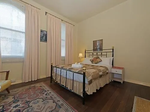 Edinburgh Gallery Bed & Breakfast Hobart
