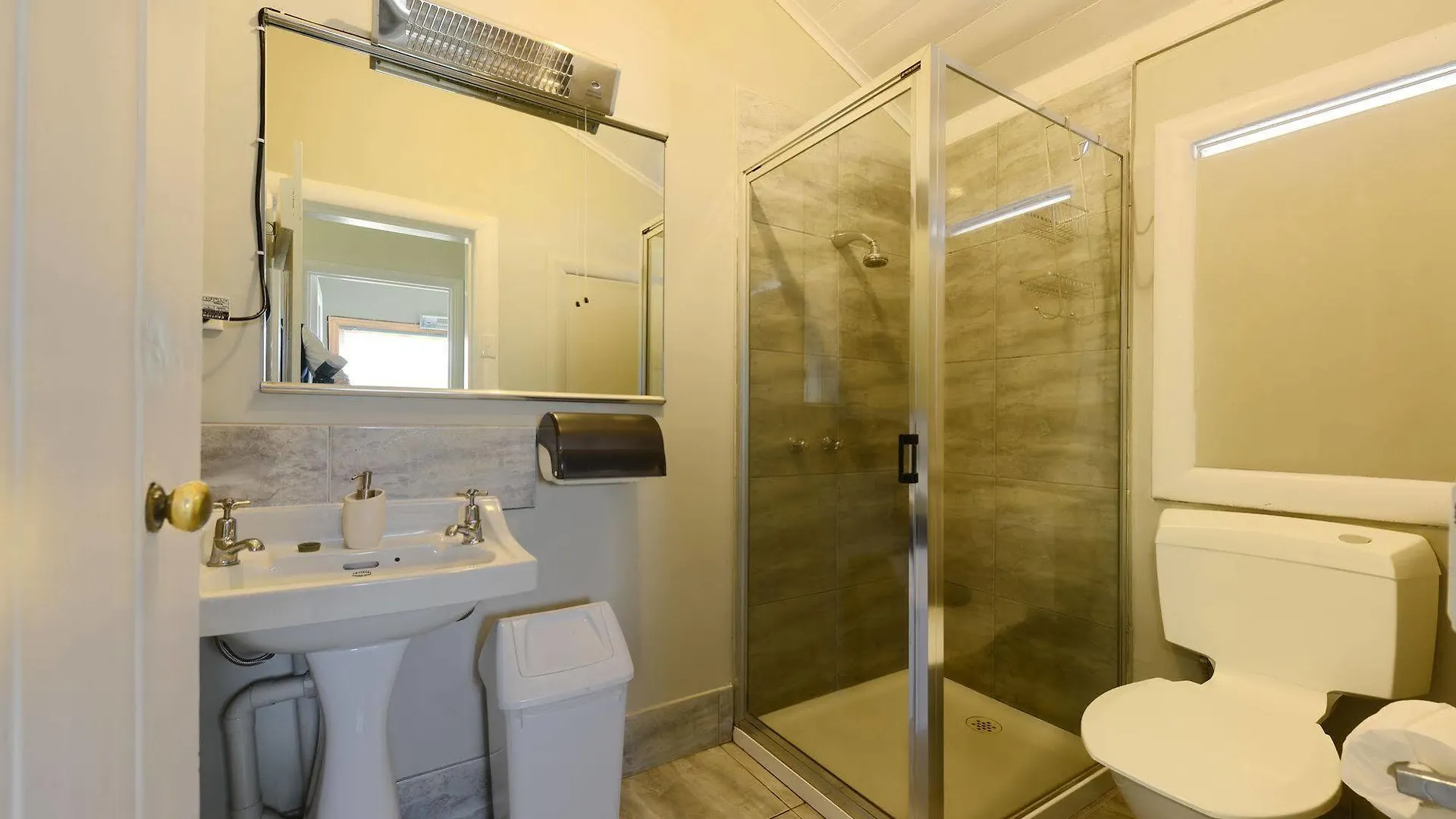 הובארט Edinburgh Gallery Bed & Breakfast