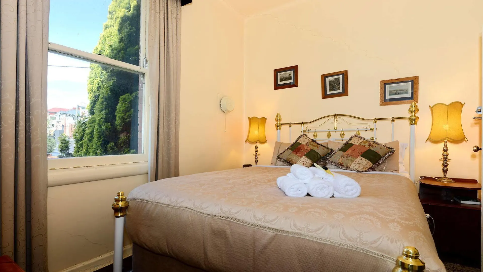 הובארט Edinburgh Gallery Bed & Breakfast 3*,